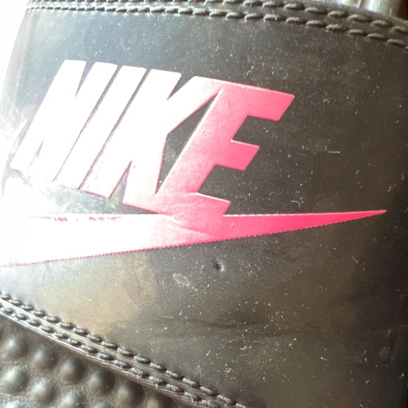 Girl’s NIKE Slides - Picture 5 of 5